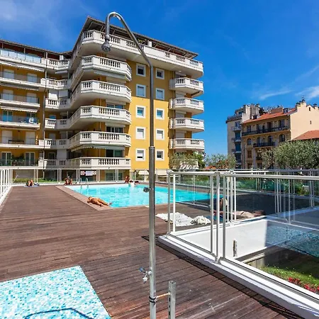 Le Dome Ap4297 By Riviera Holiday Homes Appartamento *